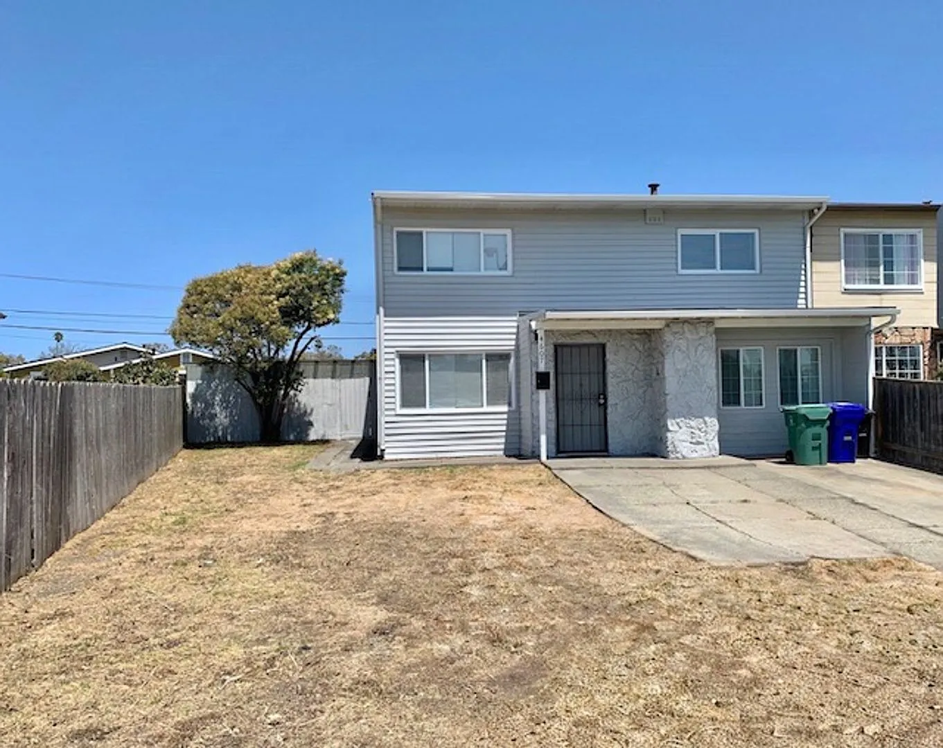 4 Bed 1.5 Bath House In Richmond -- Available Now !! — Photo 1