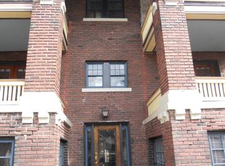 4215 Locust St APT 9, Kansas City, MO 64110