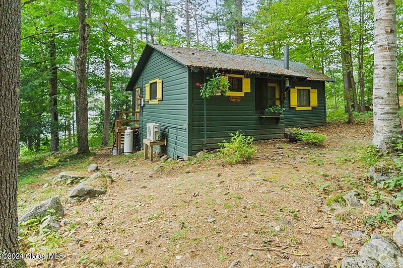 4th image of 278 Fraternaland Road