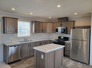38044 Chilver Ave, Clinton Township, MI 48038