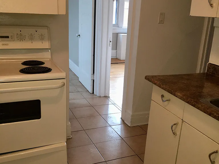 165 Laurier Ave E #2 — Photo 18