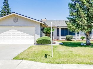 1255 Burlingame Ave, Clovis, CA 93612