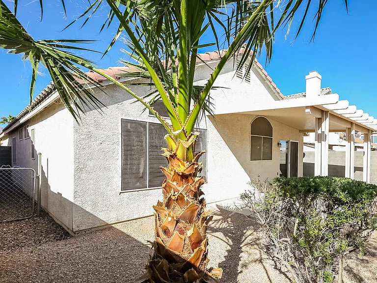 1925 Falling Tree Ave — Photo 16