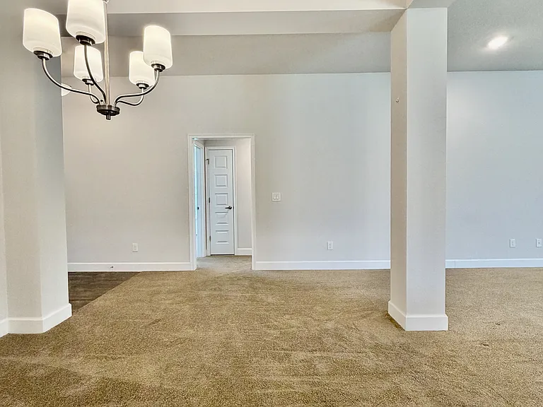 633 W Rexford Dr — Photo 34