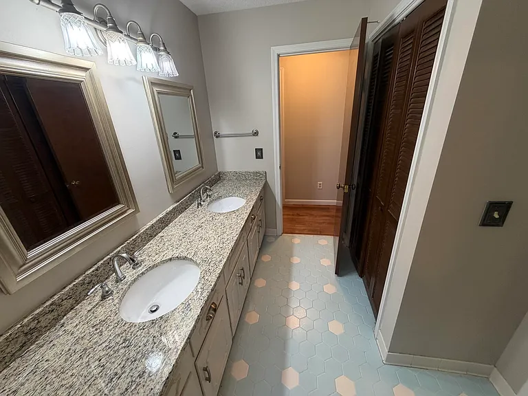 50 Aubrey Cir — Photo 17