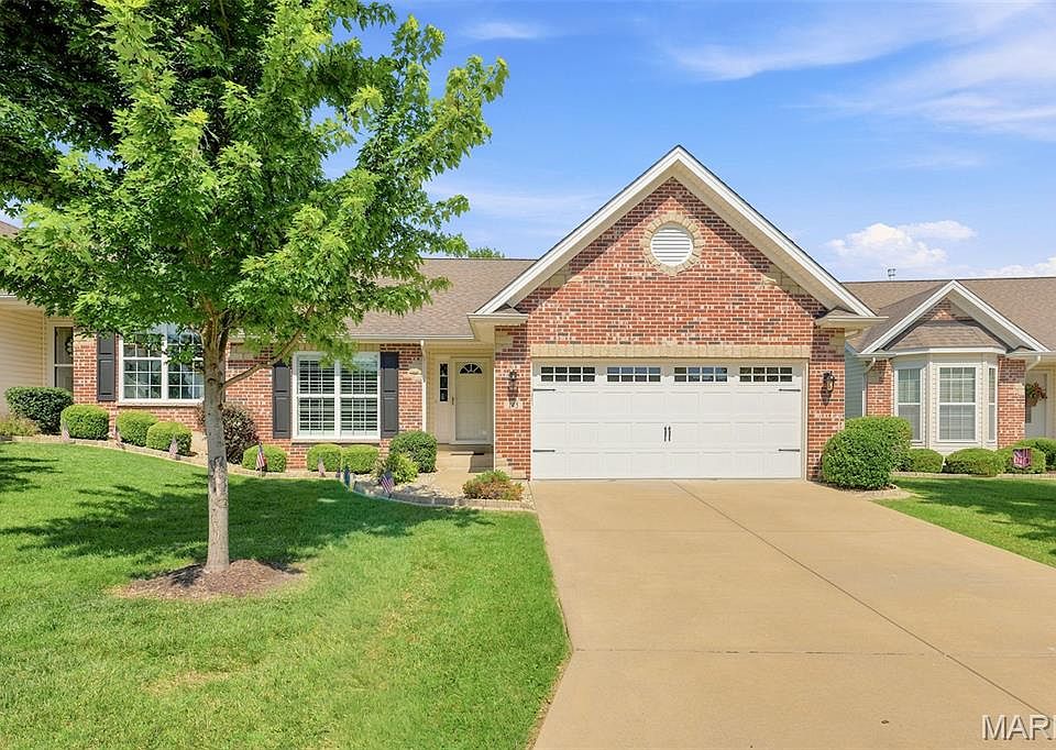 1st image of 145 Dornoch Dr