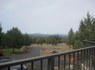 10879 Village Loop, Redmond, OR 97756