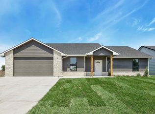 610 S Sweetwater Rd, Maize, KS 67101
