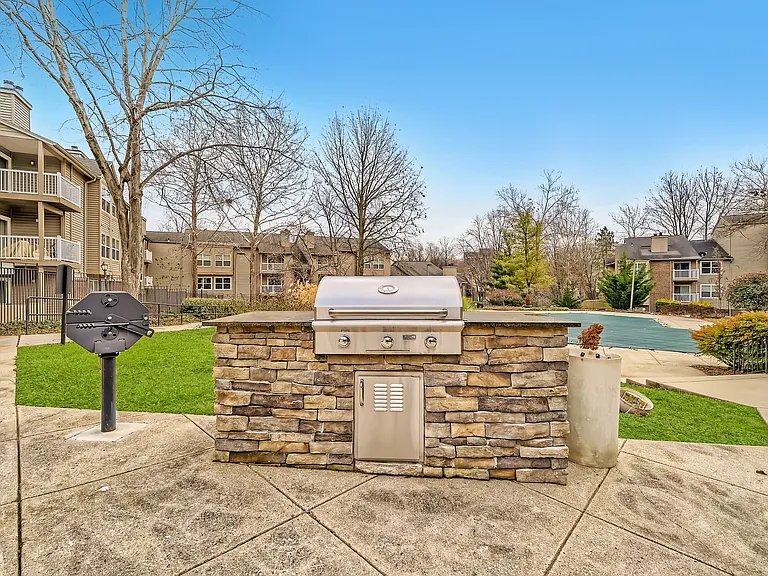 Outdoor grilling station