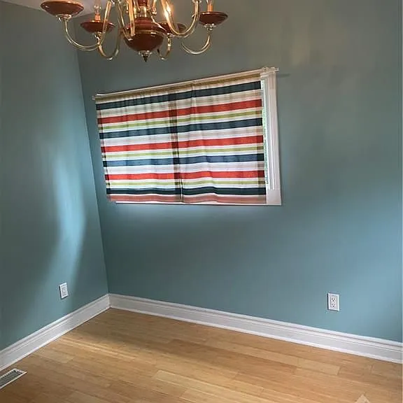 321 Avondale Ave #1 — Photo 9
