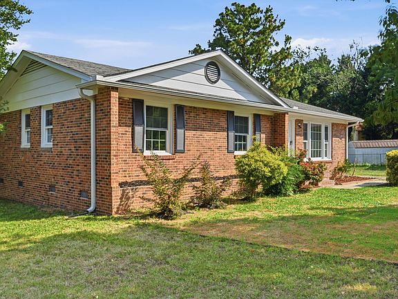 3rd image of 2901 Wicklow Pl