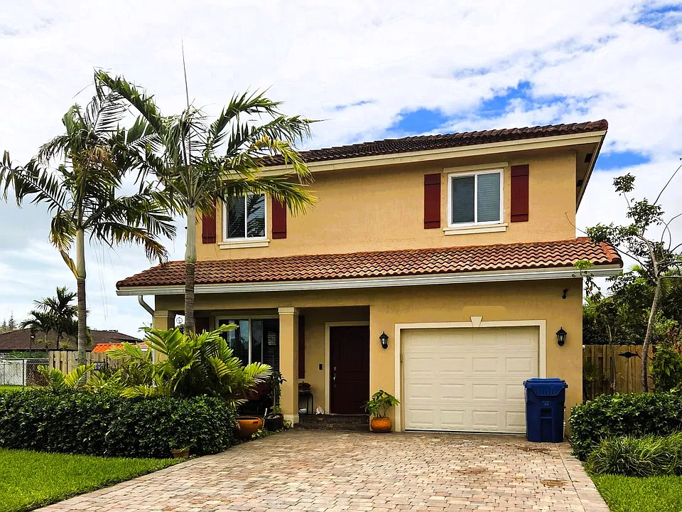 10920 SW 225th Ter