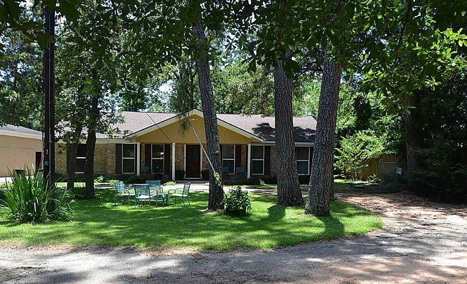 1st image of 12211 Hickory Hollow Ln