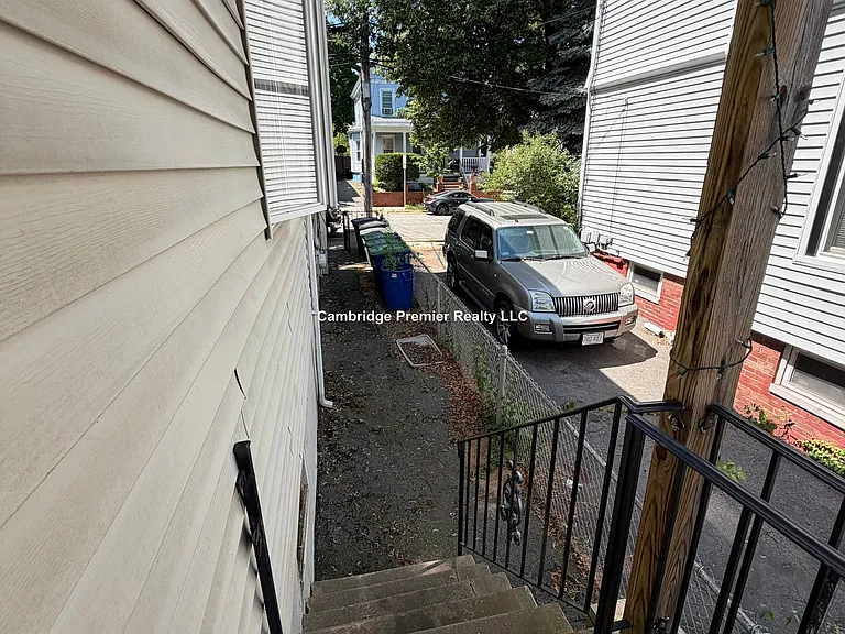 35 Rogers Ave — Photo 42