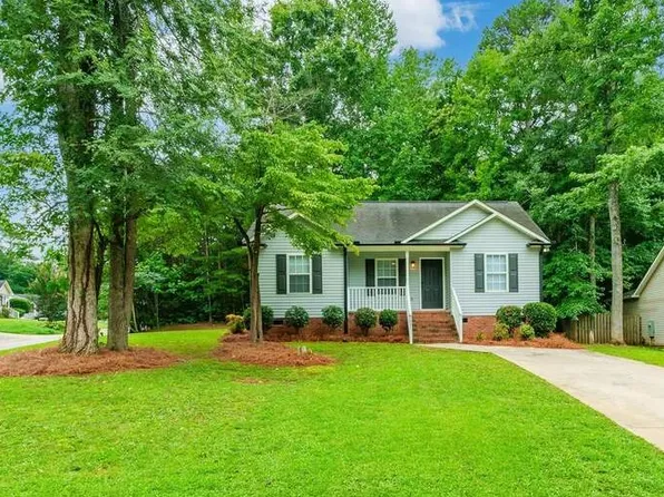 201 Polly Collins Ct, Fort Mill, SC 29715