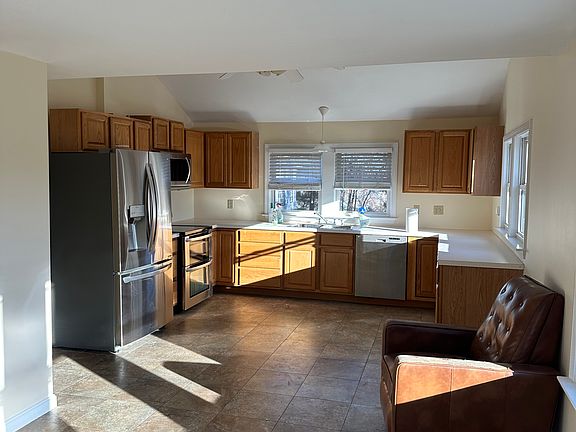 2nd image of 163 W Boylston St