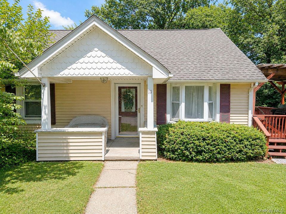 1st image of 11 Garrison Road