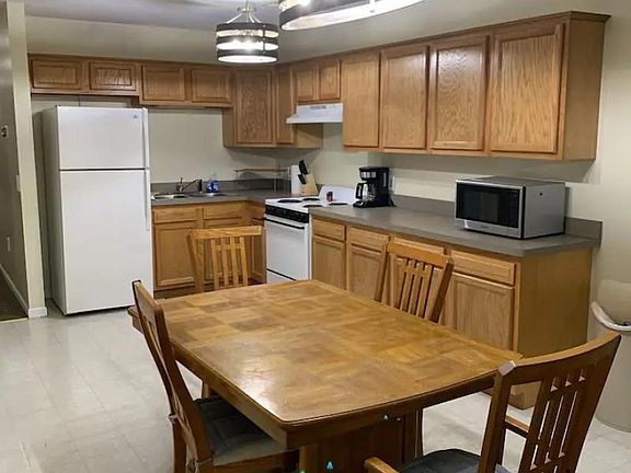 2nd image of 8717 Lake St