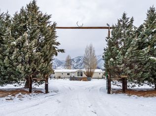 25882 Highway 6, Benton, CA 93512