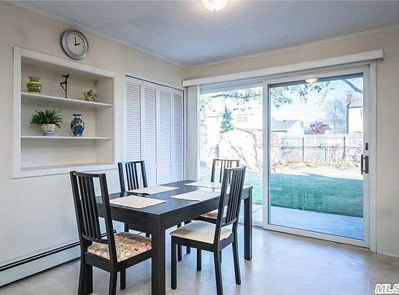 5th image of 17 Beechwood Pl