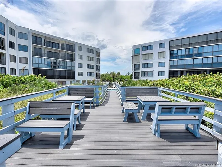2375 NE Ocean Blvd #E402 — Photo 51