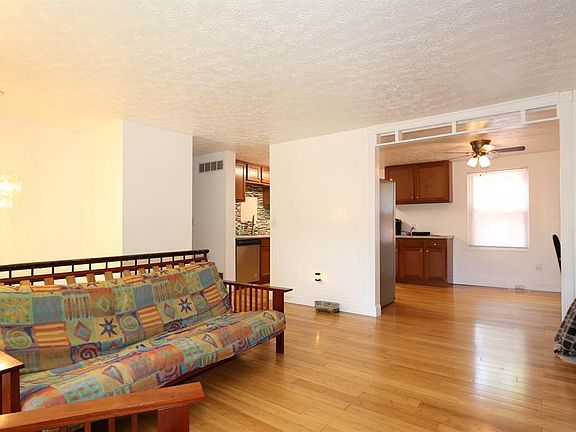 4th image of 519 Bessinger Dr
