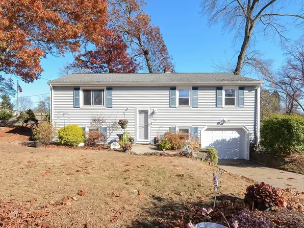 26 Booth St, Attleboro, MA 02703