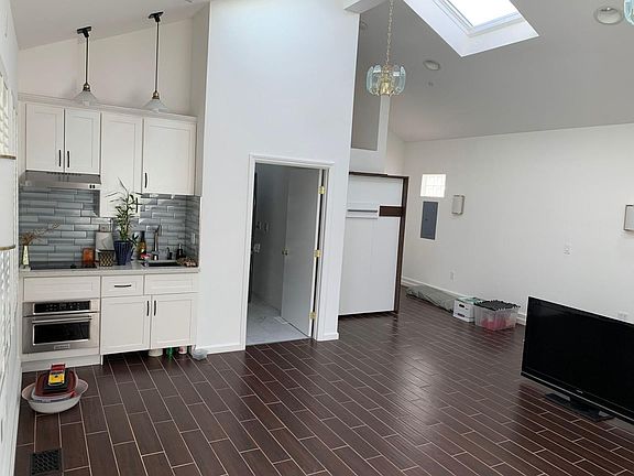 4th image of 517 Lincoln Ave #A