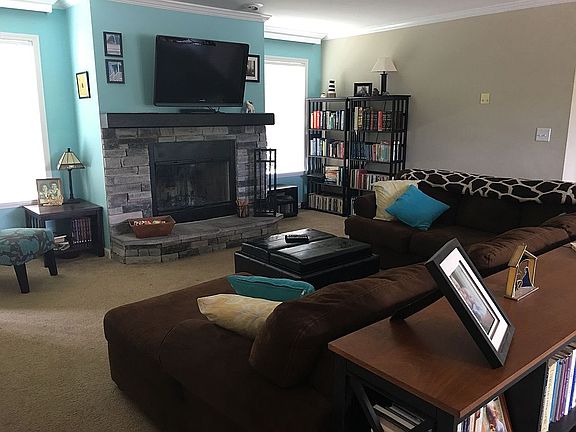 16' x 30' living