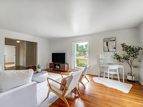 5th image of 512 Kenridge Dr