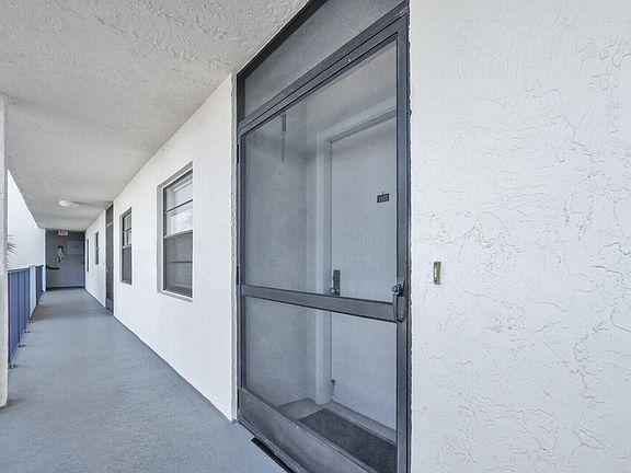 4th image of 9260 SW 14th Street #2303