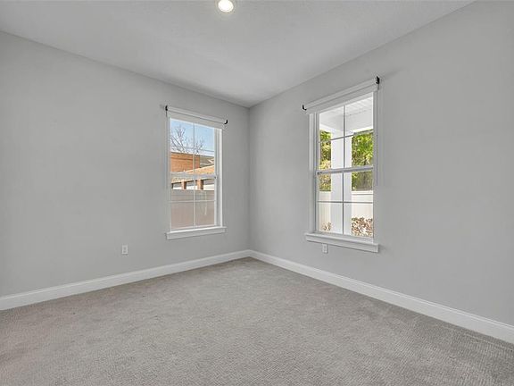 5th image of 117 E Concord St #7