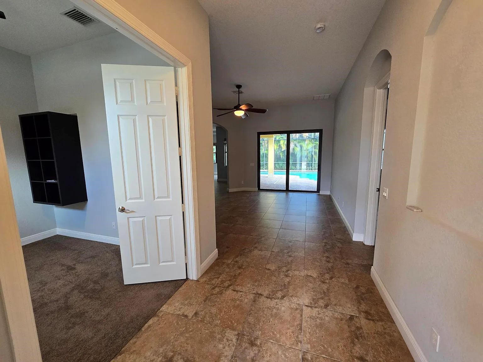 4 bed, 3.0 bath, 2589 sqft, $5,000 — Photo 3