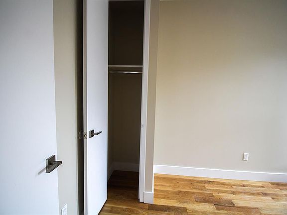 2nd image of 385 Chauncey St #2F