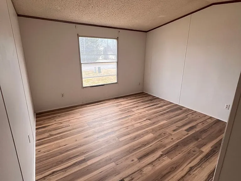 25 Benton Birmingham Rd #65 — Photo 8