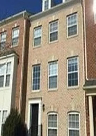 1303 Wilcox Ave — Photo 1