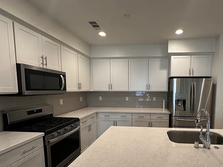 115 Red Brick Dr #3 — Photo 8