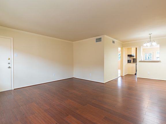 4th image of 5230 Arboles Dr APT E4