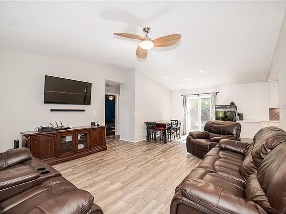 5th image of 6021 Lakewood Ln