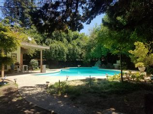 445 W Stuart Ave, Fresno, CA