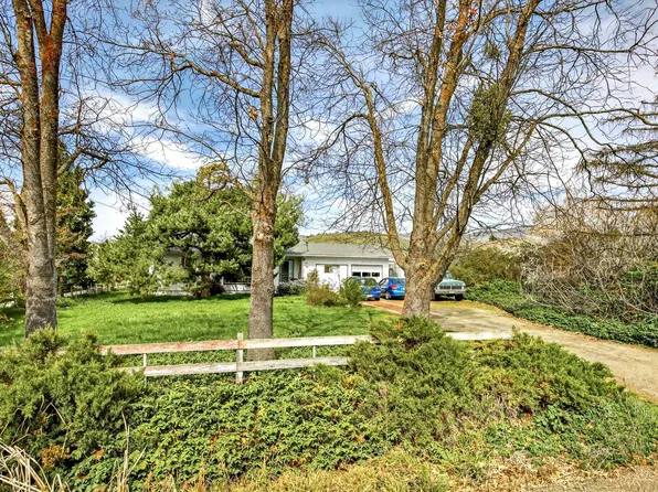 115 Wilson Rd, Ashland, OR 97520