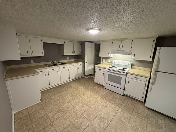 2nd image of 507 10th St #0