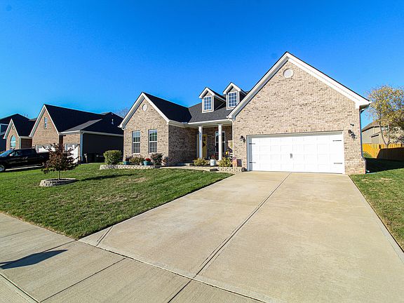 4th image of 3020 Rosewood Dr