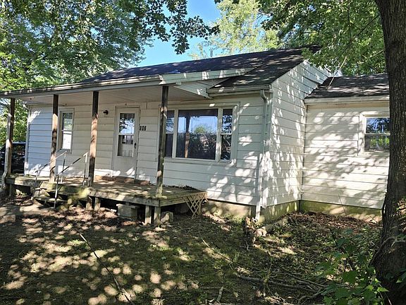 2nd image of 107 Plum St