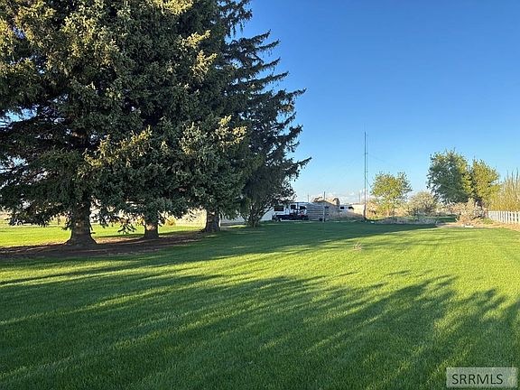 3rd image of 194 N 3600 E