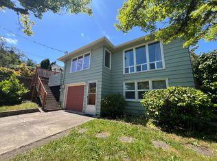 36 Grand View Dr, Eugene, OR 97405