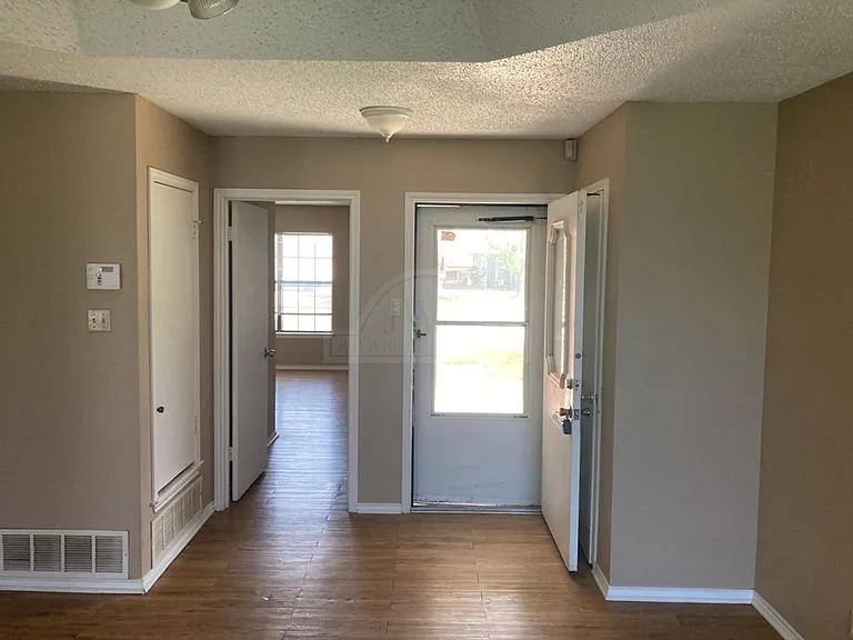 2707 Sidewinder Dr — Photo 3