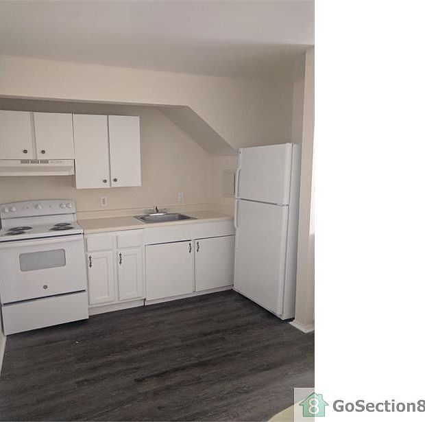 2nd image of 227 Deerwood Dr APT 26