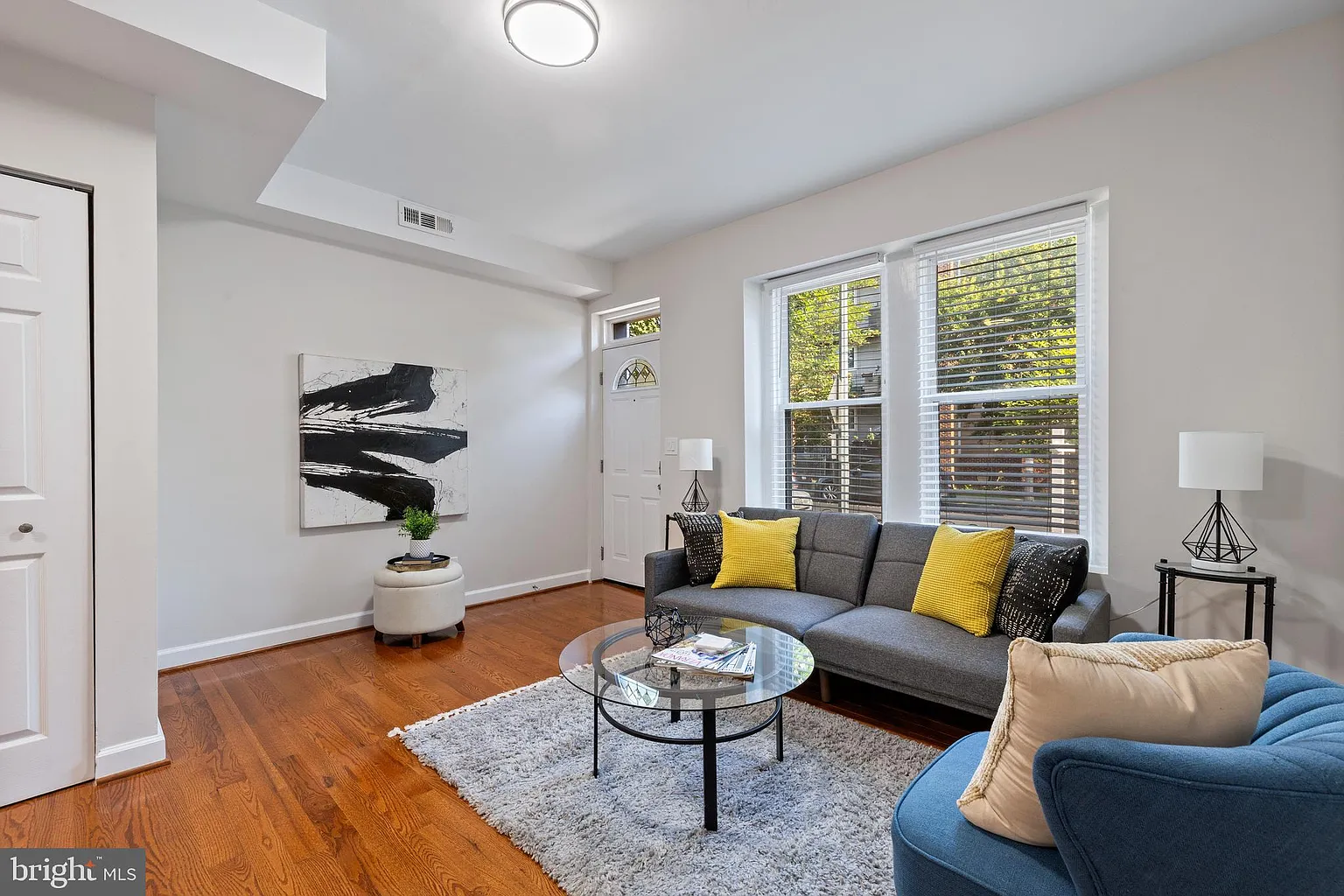 1507 C St SE photo 1