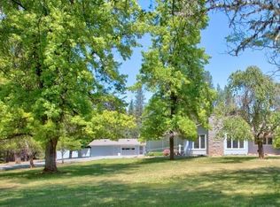 584 April Dr, Merlin, OR 97532